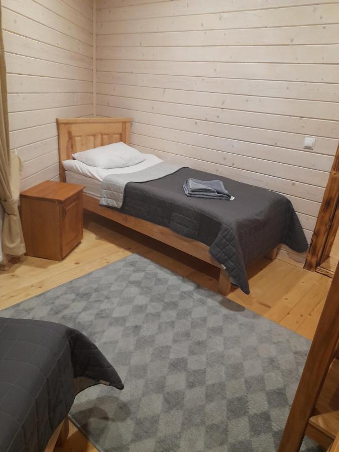 Hotel Berloga Pylypets à Pilipets Extérieur photo