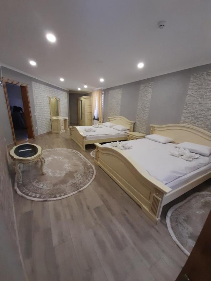Hotel Berloga Pylypets à Pilipets Extérieur photo
